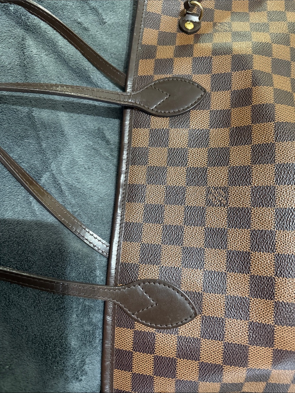 Louis Vuitton Brown Damier Ebene Tote with Red Lining MM - Picture 16 of 17